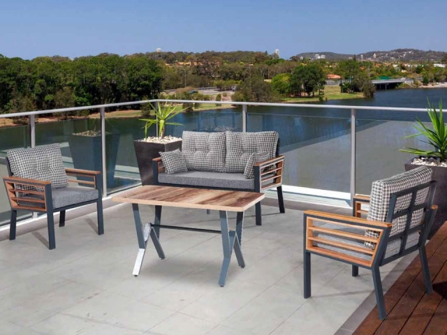 Set mobilier metal cu lemn MARGARETA, 4 locuri